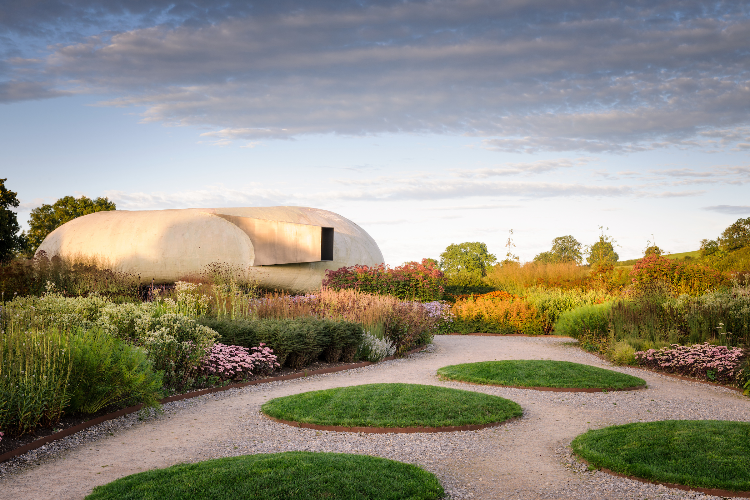 Garden — Hauser & Wirth Somerset on Peter Oudolf
 id=87705